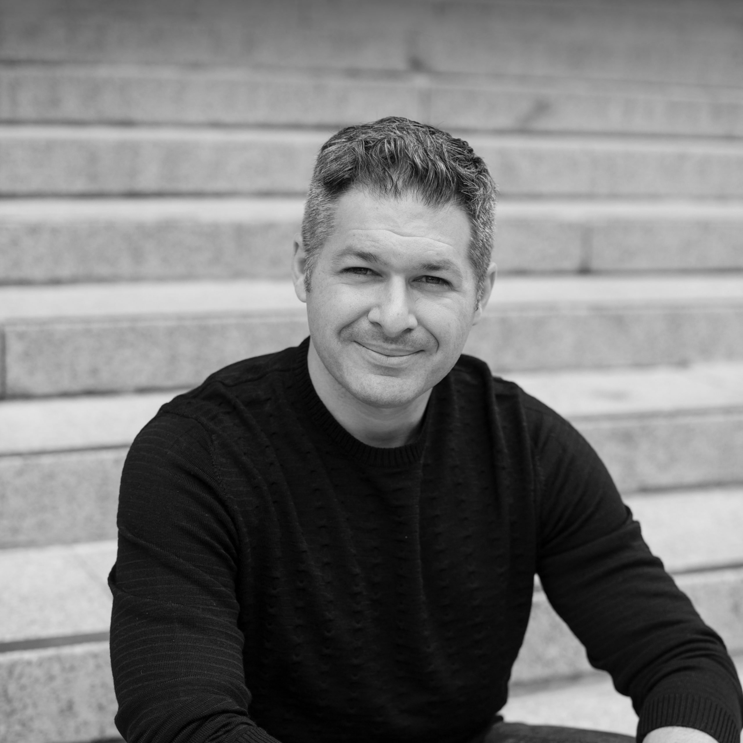 AF6U7532 ethan kross pic 2