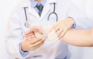 Επιστημονική ημερίδα για σύγχρονες προσεγγίσεις στη διαχείριση χρόνιων τραυμάτων στο Πανεπιστήμιο Λευκωσίας