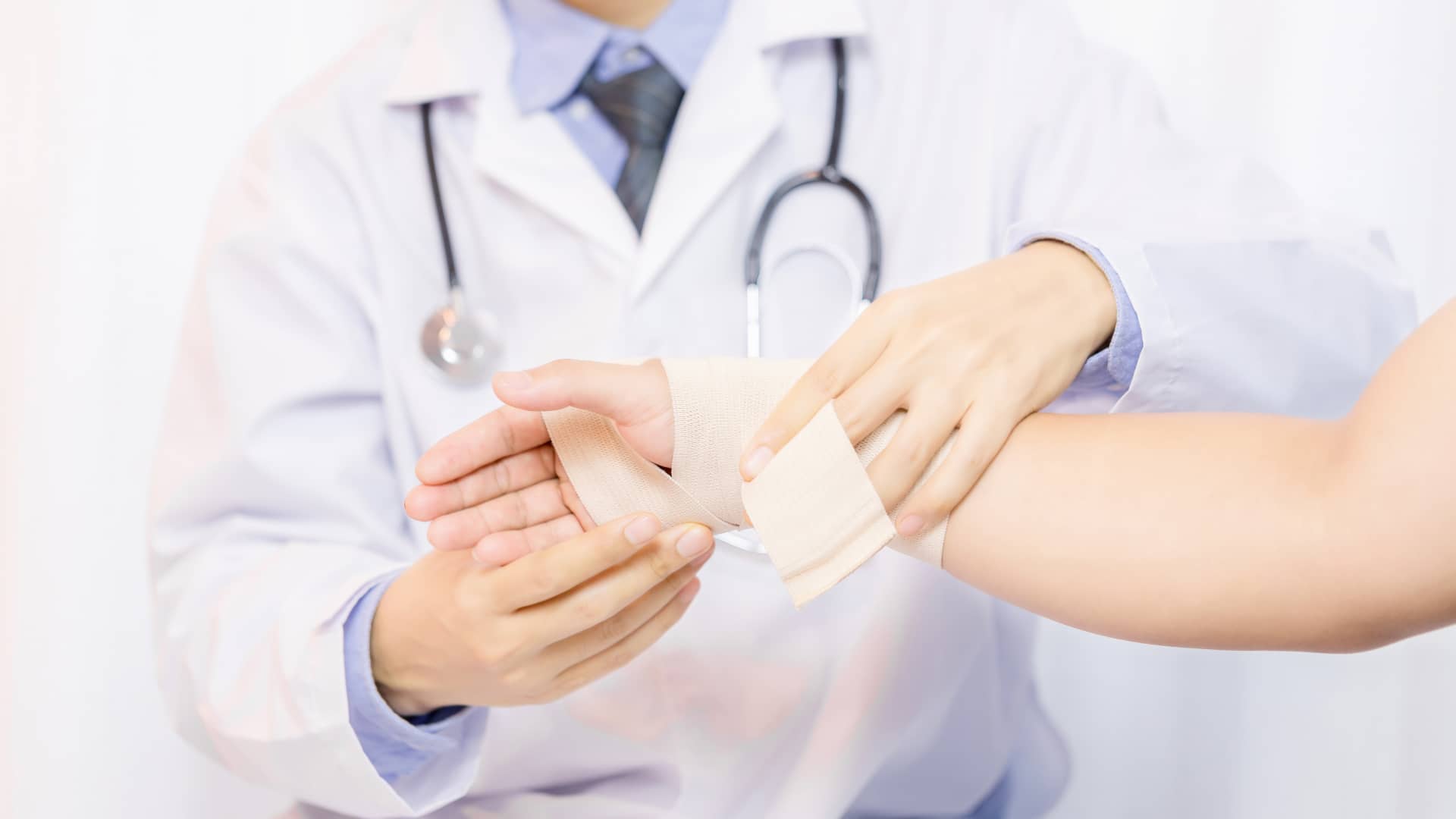 Επιστημονική ημερίδα για σύγχρονες προσεγγίσεις στη διαχείριση χρόνιων τραυμάτων στο Πανεπιστήμιο Λευκωσίας