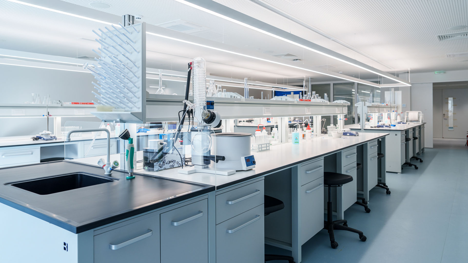 2511_ATH_OLYB_CMPS_Chemistry & Biochemistry Lab Premises 7RV02189_web