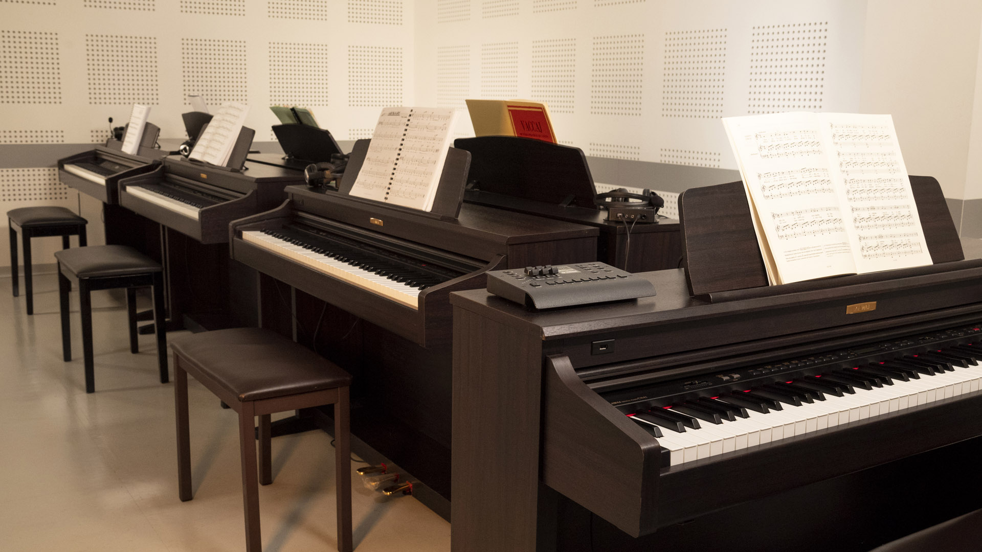 Digital Piano Lab
