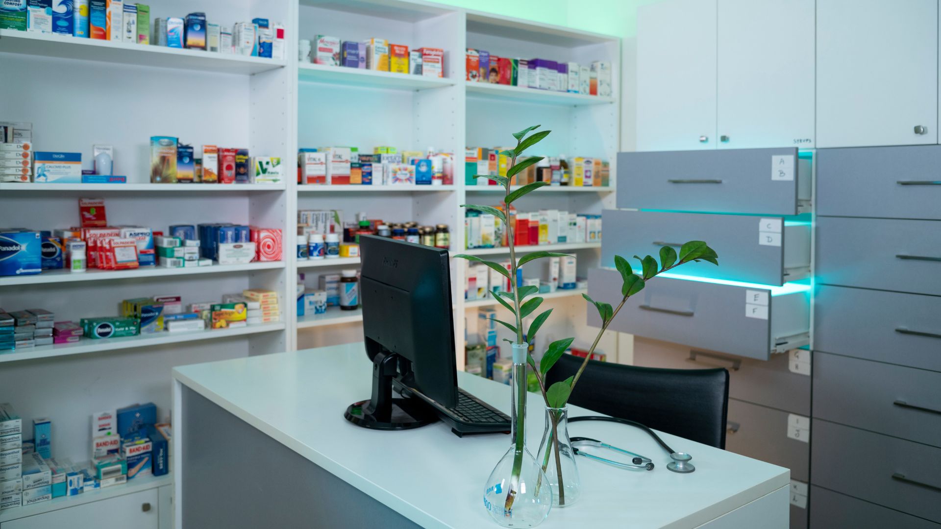 Pharmacy Practice Laboratory (2)