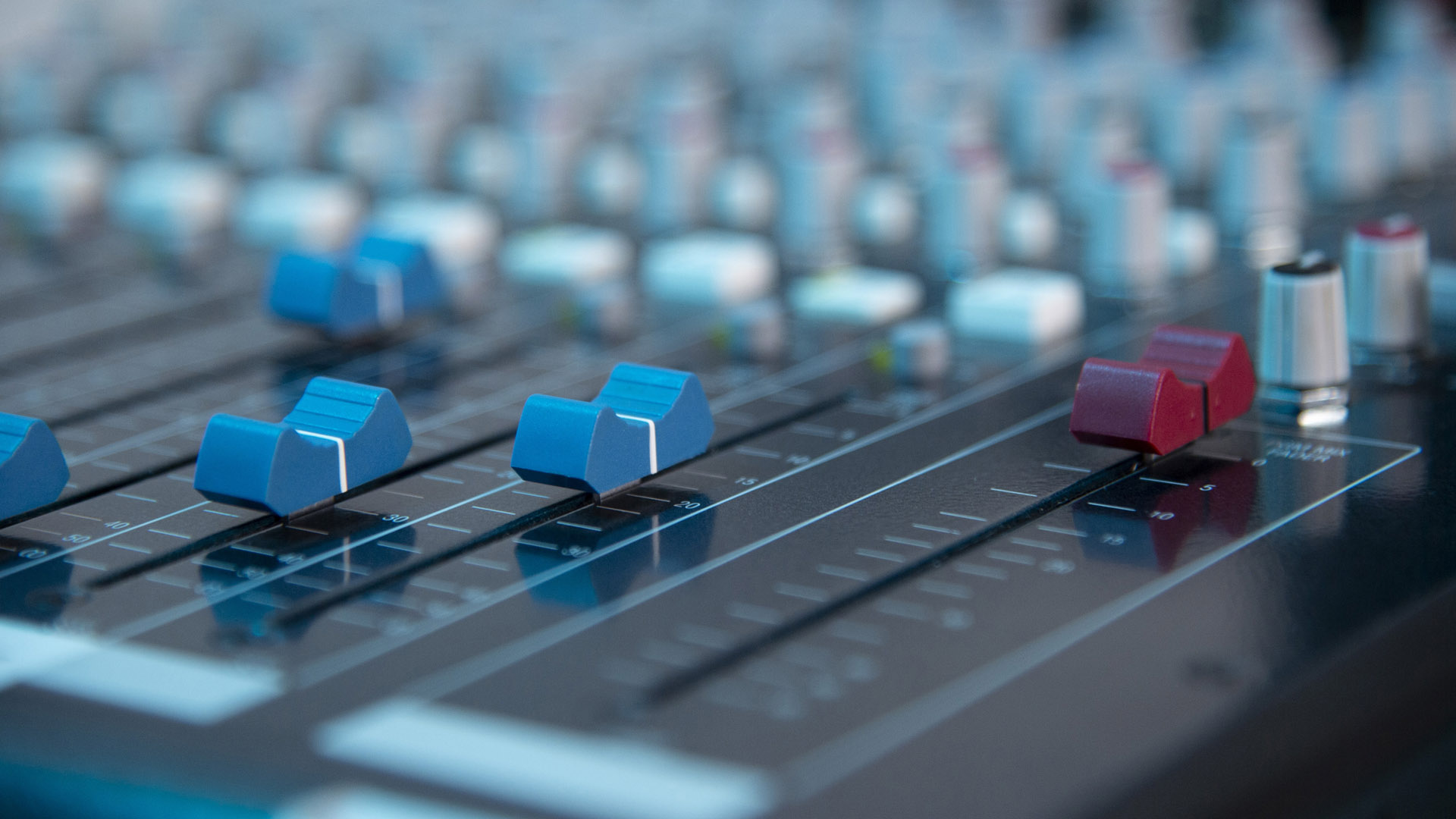 Radio Production Studio (2)