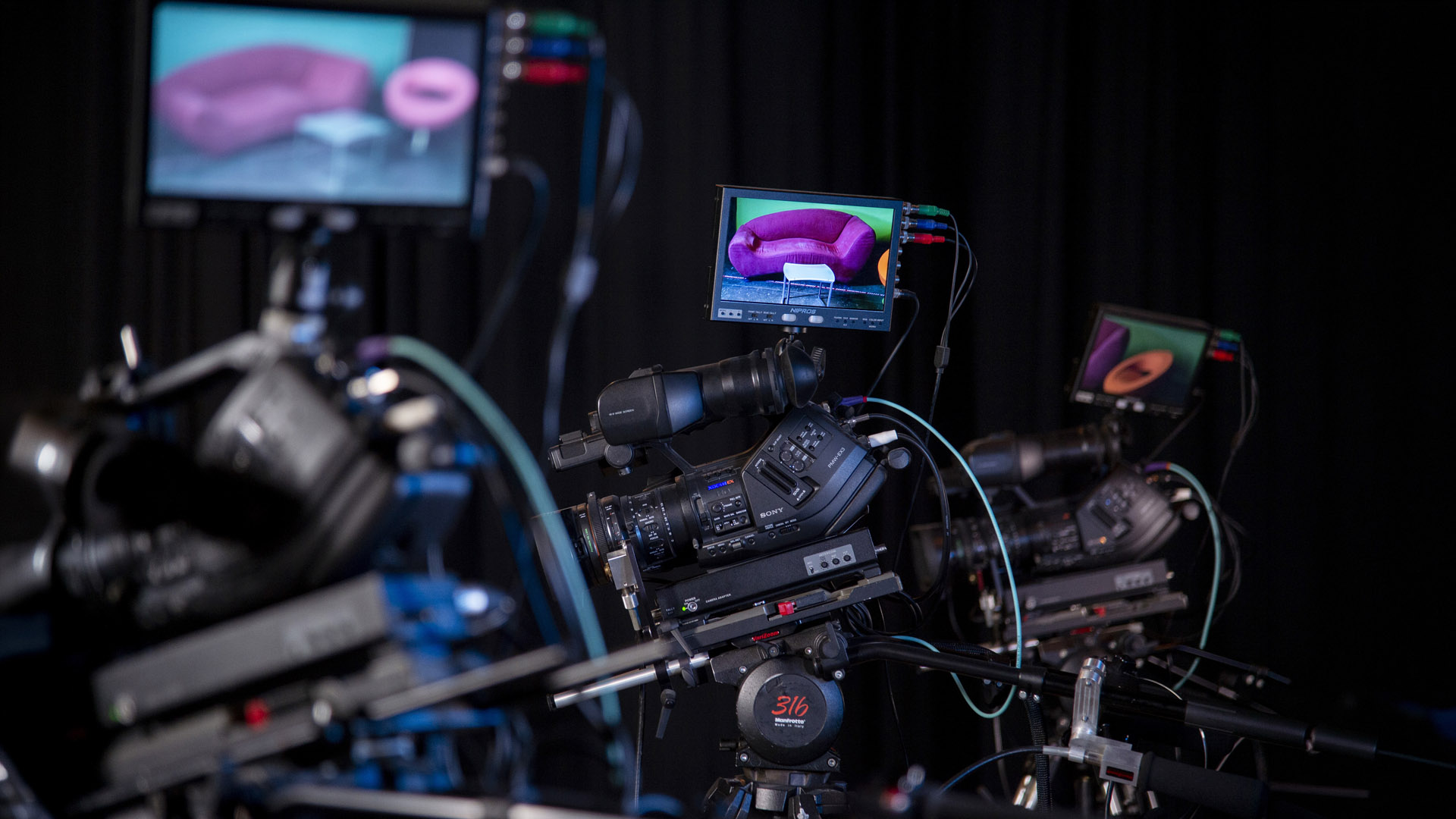 Television Production Studio (5)