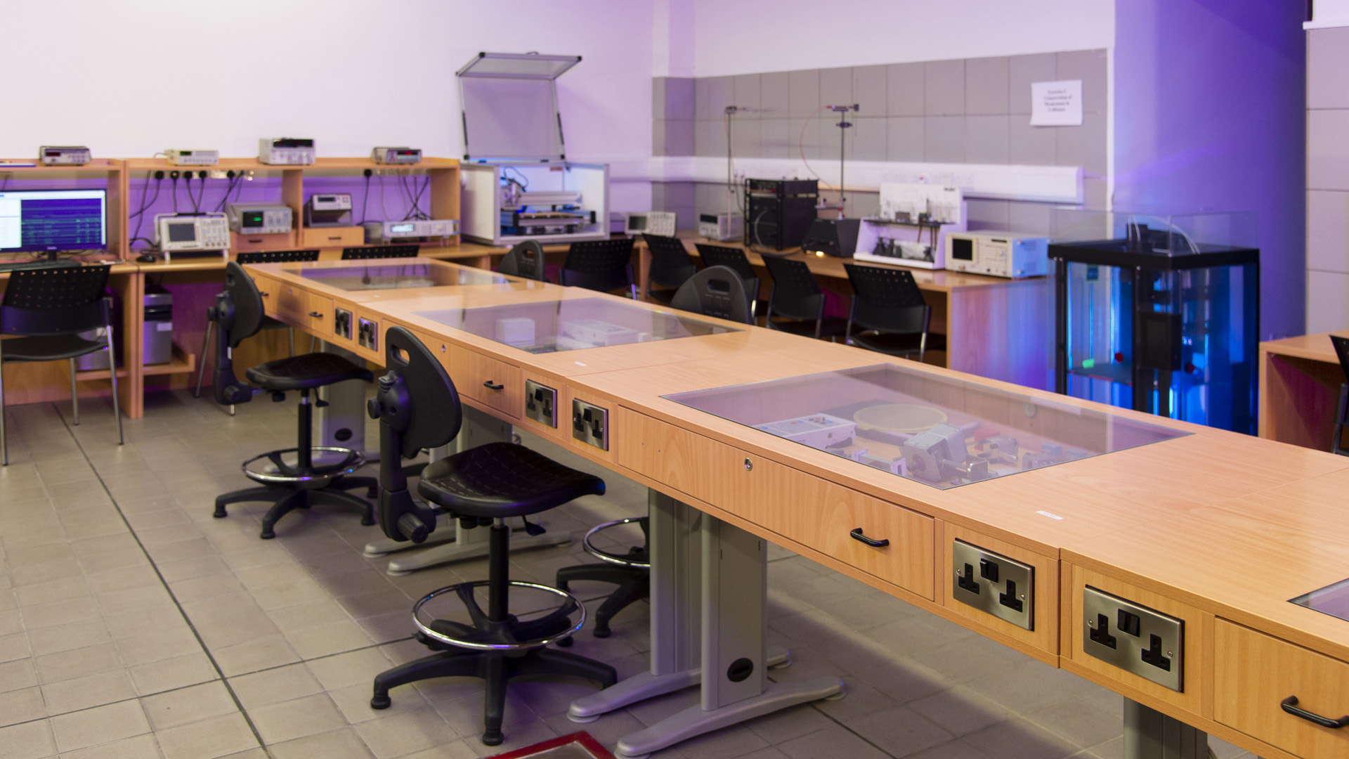 Radio Communications Lab (1)